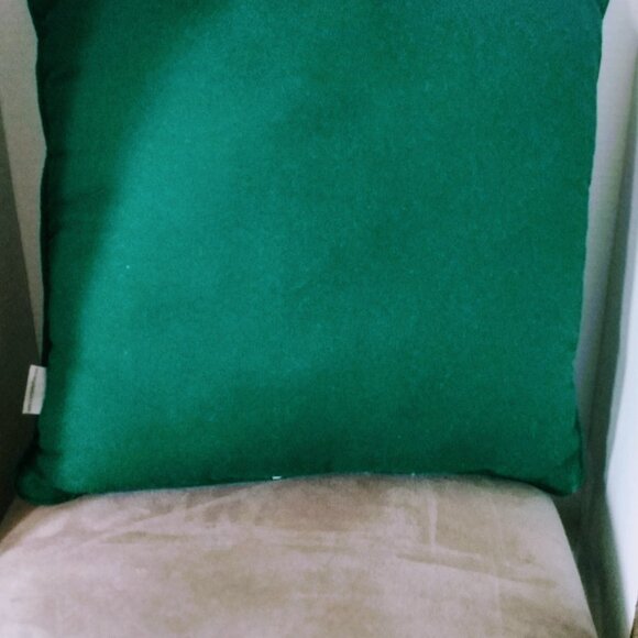 VINTAGE RIVERDALE TAPESTRY SNOWMAN WINTER SCENE THROW PILLOW BY Giordano - Picture 2 of 5